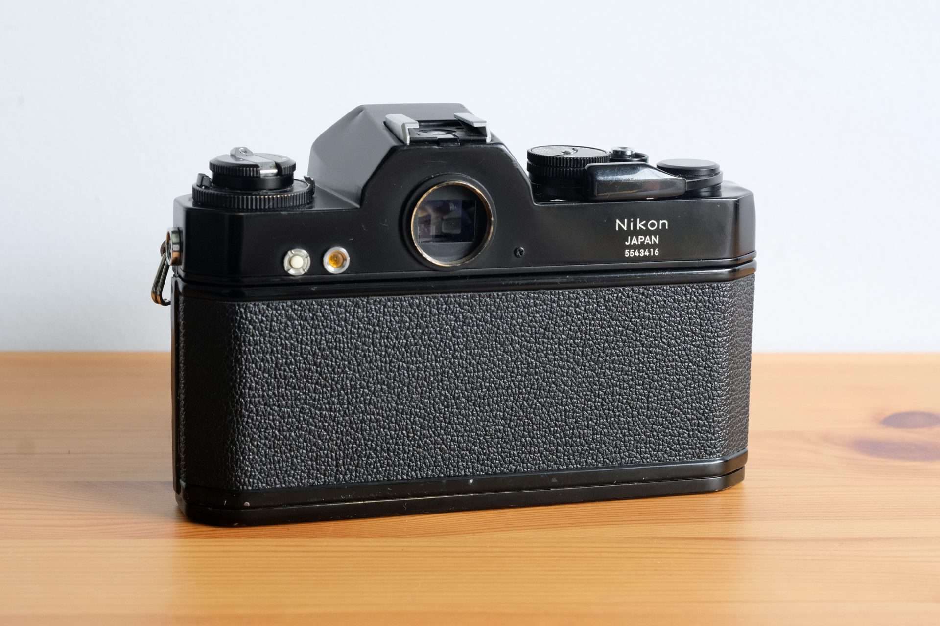 Nikon Nikomat EL Film Camera & 55mm Macro Lens - Image 2