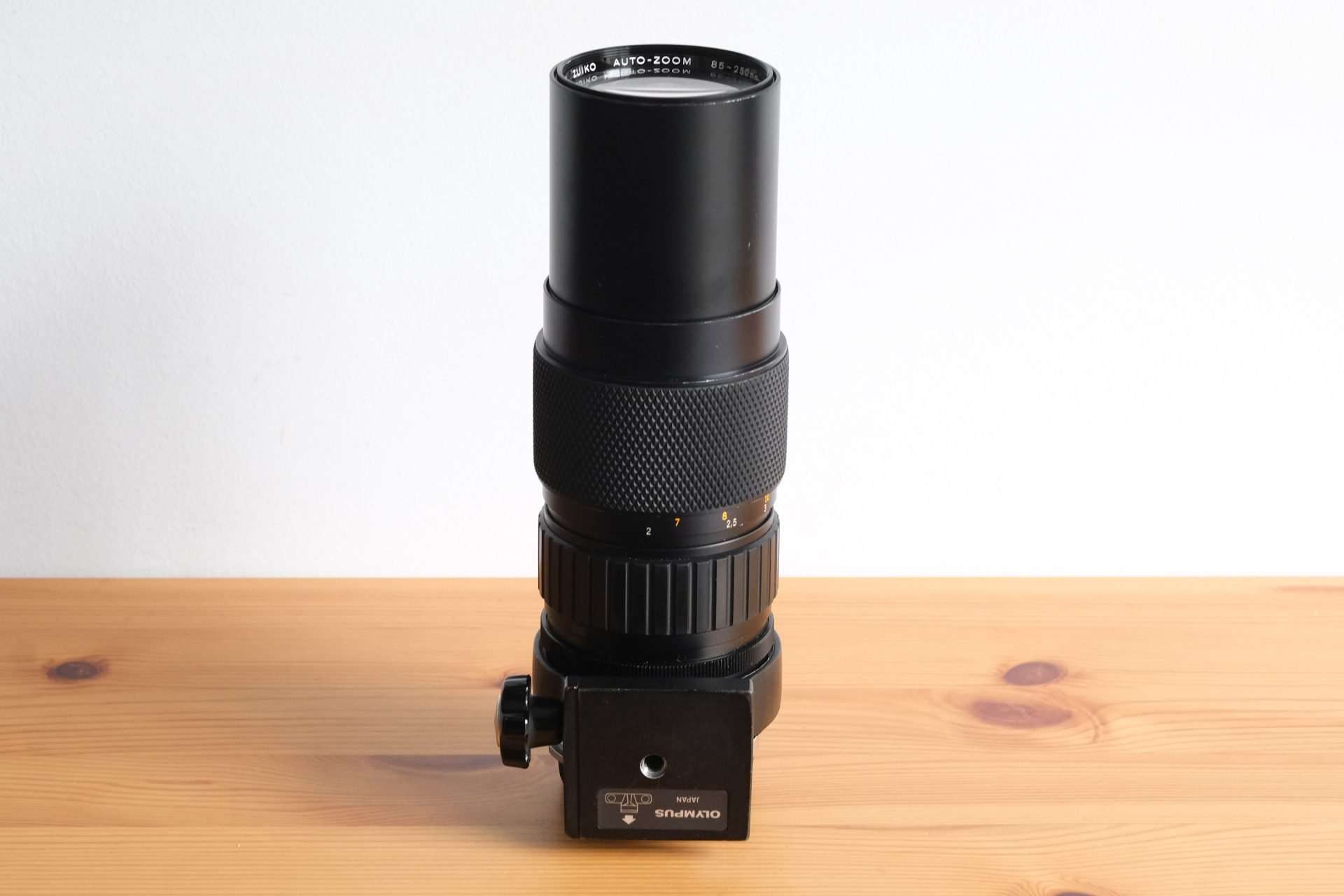 Olympus Zuiko 85-250mm f/5 Zoom Lens - OM Mount - Image 2